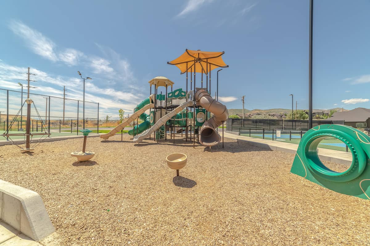 Wood Chips For Playground Surfacing, What Is Playground Mulch